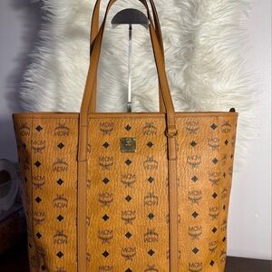 MCM Toni Top-Zip Shopper in Visetos